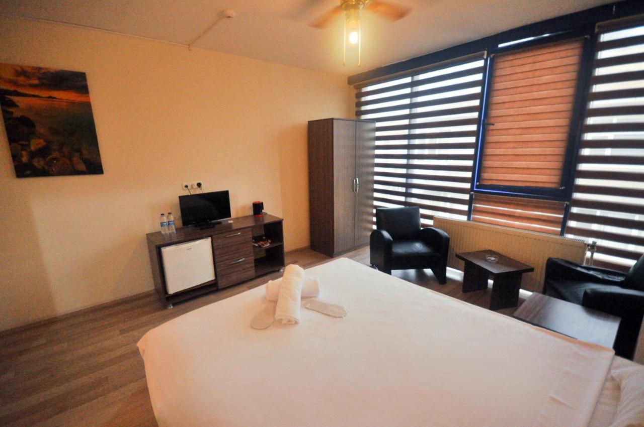 Blue Hotel อิสตันบูล ภายนอก รูปภาพ