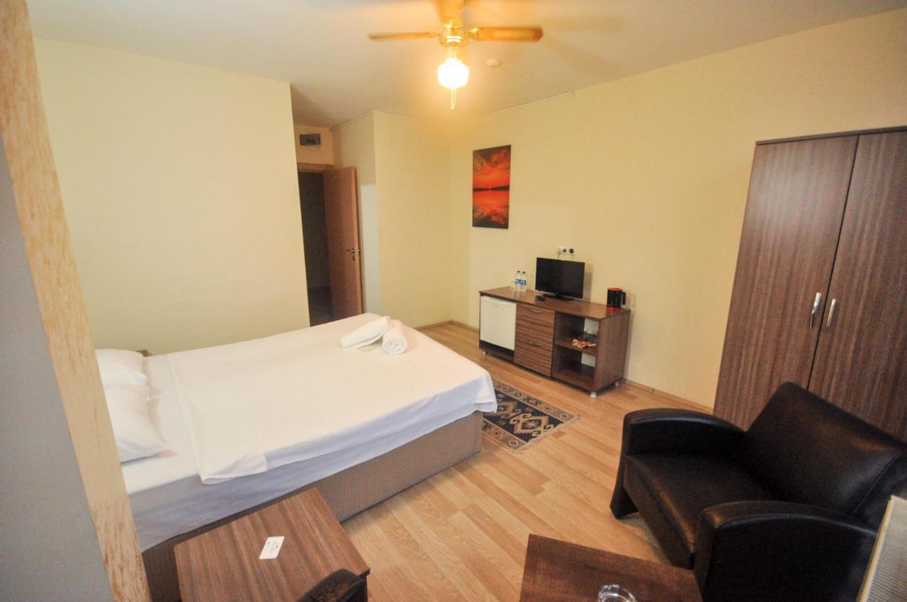 Blue Hotel อิสตันบูล ภายนอก รูปภาพ